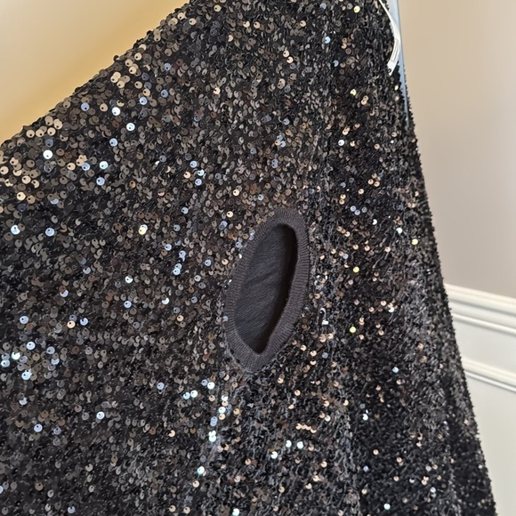 Rare and hard to find ZARA LIMITED EDITION SEQUIN CAPE / WOOL KNIT PONCHO BLACK - Picture 14 of 17